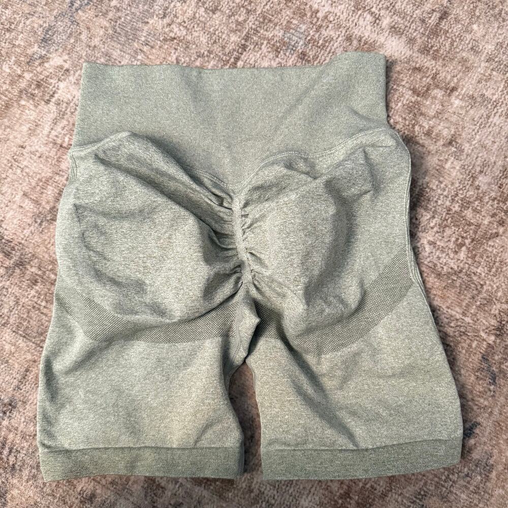 Small Women High Waisted Scrunch Butt Workout Shorts - Light Gray